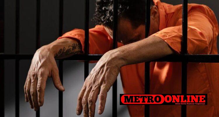 Lakukan Kejahatan Skimming ATM, Dua WN China Bakal Dideportasi : https: img.okezone.com content 2024 04 29 510 3002194 lakukan-kejahatan-skimming-atm-dua-wn-china-bakal-dideportasi-rP7ldjNJXz.jpg