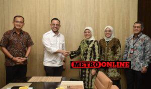 RI-Sepakati Aturan Baru Perlindungan Pekerja Migran, Apa Isinya? : Okezone https: img.okezone.com content 2024 04 28 320 3001751 ri-sepakati-aturan-baru-perlindungan-pekerja-migran-apa-isinya-xUp9ldmmRs.jpg