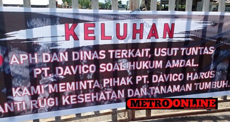 Warga Lakukan Aksi Demo Terkait Limbah Oli Bekas, Dibuang Sembarangan Warga Lakukan Aksi Demo Terkait Limbah Oli Bekas, Dibuang Sembarangan Oleh PT Davico Kota Sorong.