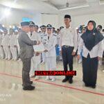 Bupati Lingga, Kukuhkan dan Serahkan SK Perpanjangan Masa Jabatan Kades dan BPD