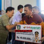 Gubernur Ansar Serahkan Bantuan senilai Rp82,55 miliar untuk Kecamatan Batam Gubernur Ansar Serahkan Bantuan senilai Rp82,55 miliar untuk Kecamatan Batam Kota dan Nongsa