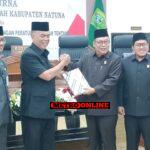 Sempat Molor Akhirnya Bupati Sampaikan Buku RAPBD ke DPRD Natuna Untuk di Bahas