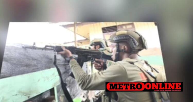 Tim Gabungan TNI-Polri Melumpuhkan Anggota TPNPB Kodap IV Sorong Raya Tim Gabungan TNI-Polri Melumpuhkan Anggota TPNPB Kodap IV Sorong Raya dalam Operasi Penangkapan