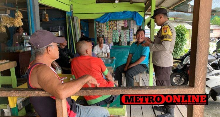 Bhabinkamtibmas Polres Natuna Sosialisasi Keselamatan Berlalu Lintas Jelang Ramadhan dan Idul Fitri 1446 H