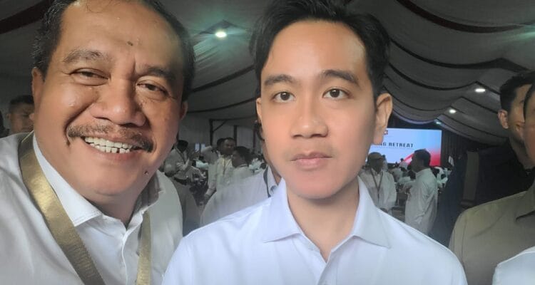 Retreat Hari ke - 6, Bupati Asahan Dengarkan Arahan Wapres Retreat Hari ke - 6, Bupati Asahan Dengarkan Arahan Wapres Gibran Rakabuming Raka