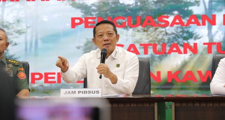 Perkuat Pembuktian, Kejaksaan Agung Periksa 1 Orang Saksi Terkait Perkara Perkuat Pembuktian, Kejaksaan Agung Periksa 1 Orang Saksi Terkait Perkara Minyak Mentah PT Pertamina