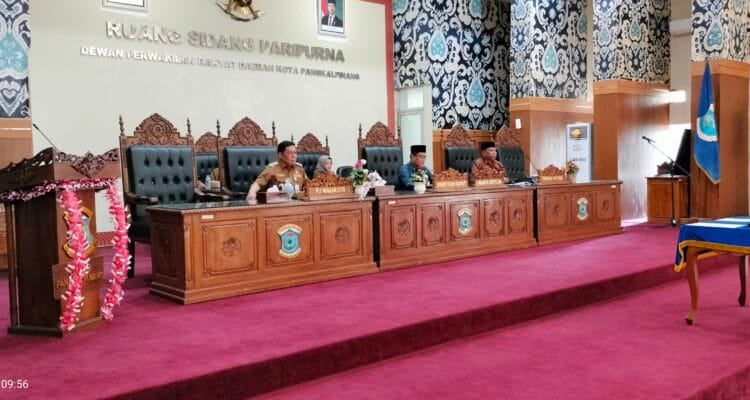Paripurna Penyampaian Rekomendasi DPRD Atas Laporan LKPJ Pj Wali Kota Paripurna Penyampaian Rekomendasi DPRD Atas Laporan LKPJ Pj Wali Kota