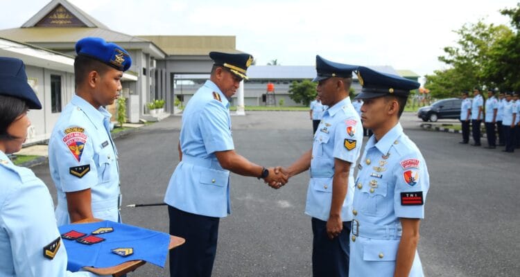 Ini Pesan Danlanud kepada 25 Personel Terbaik Lanud RSA yang Ini Pesan Danlanud kepada 25 Personel Terbaik Lanud RSA yang Naik Pangkat