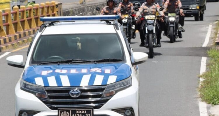 Polres Natuna Lakasnakan Patroli Pastikan Hari Buruh Aman dan Nyaman Polres Natuna Lakasnakan Patroli Pastikan Hari Buruh Aman dan Nyaman