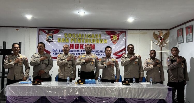 POLRES PEGUNUNGAN ARFAK GELAR SOSIALISASI DAN PENYULUHAN HUKUM KEPADA PERSONEL POLRES PEGUNUNGAN ARFAK GELAR SOSIALISASI DAN PENYULUHAN HUKUM KEPADA PERSONEL