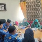 Menguatkan Peran Posyandu: Kolaborasi Strategis TP PKK dan Dinas Kesehatan Menguatkan Peran Posyandu: Kolaborasi Strategis TP PKK dan Dinas Kesehatan Kabupaten Lingga Sambut 2025