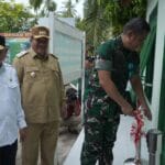 Sinergi Membangun Negeri: Ketika TNI dan Rakyat Bergandengan Tangan di Sinergi Membangun Negeri: Ketika TNI dan Rakyat Bergandengan Tangan di Silo Bonto