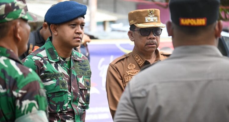 Lanud Raden Sadjad Dukung Deklarasi Aksi Damai untuk Natuna Aman Lanud Raden Sadjad Dukung Deklarasi Aksi Damai untuk Natuna Aman dan Kondusif