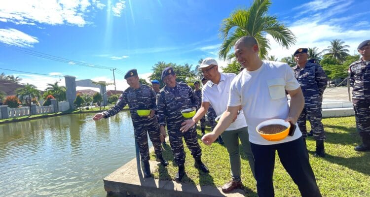 Perkuat Sinergi di Ujung Utara, Aster Pangkoarmada RI Kunjungi Natuna Perkuat Sinergi di Ujung Utara, Aster Pangkoarmada RI Kunjungi Natuna