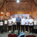 Kolaborasi dengan Banyak Pihak, Wamen ATR/BPN Dampingi Menko AHY Serahkan Kolaborasi dengan Banyak Pihak, Wamen ATR/BPN Dampingi Menko AHY Serahkan Sertipikat PTSL di Gunungkidul