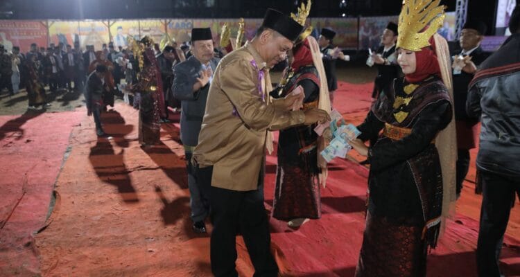 Asisten Pemerintahan dan Kesra Asahan Hadiri Malam Etnis Tabagsel pada Asisten Pemerintahan dan Kesra Asahan Hadiri Malam Etnis Tabagsel pada PSBD ke - VI