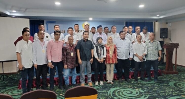 Menakar Kompetensi, Meneguhkan Profesionalisme - Metro Indonesia Menakar Kompetensi, Meneguhkan Profesionalisme - Metro Indonesia