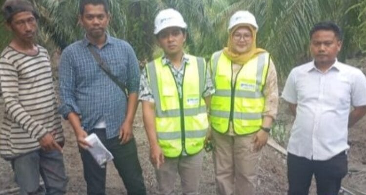Pastikan Kepemilikan Akurat Sesuai Patok Terpasang, Panitia A Kantah Batu Pastikan Kepemilikan Akurat Sesuai Patok Terpasang, Panitia A Kantah Batu Bara Lakukan Pengecekan Pemeriksaan Tanah