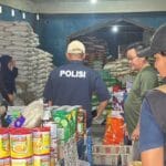 Menjaga Harga di Ujung Negeri Cerita Sidak Beras Polres Natuna Menjaga Harga di Ujung Negeri Cerita Sidak Beras Polres Natuna