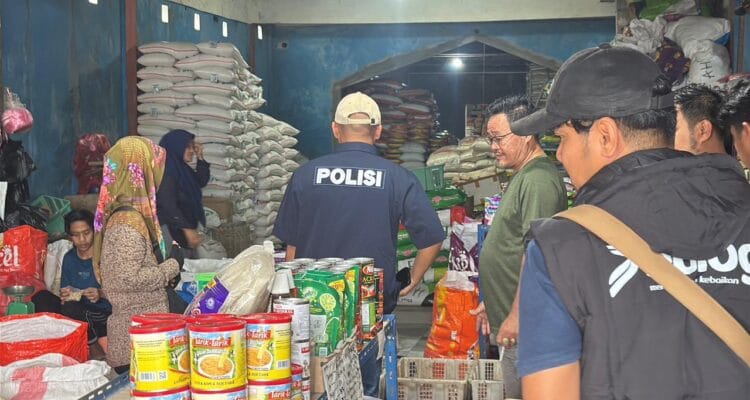 Menjaga Harga di Ujung Negeri Cerita Sidak Beras Polres Natuna Menjaga Harga di Ujung Negeri Cerita Sidak Beras Polres Natuna
