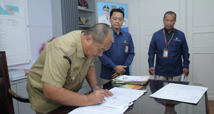 Bupati Asahan Tandatangani Nota Kesepahaman Pemutakhiran DTSEN dengan BPS